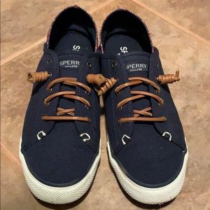 Navy blue Sperry shoes